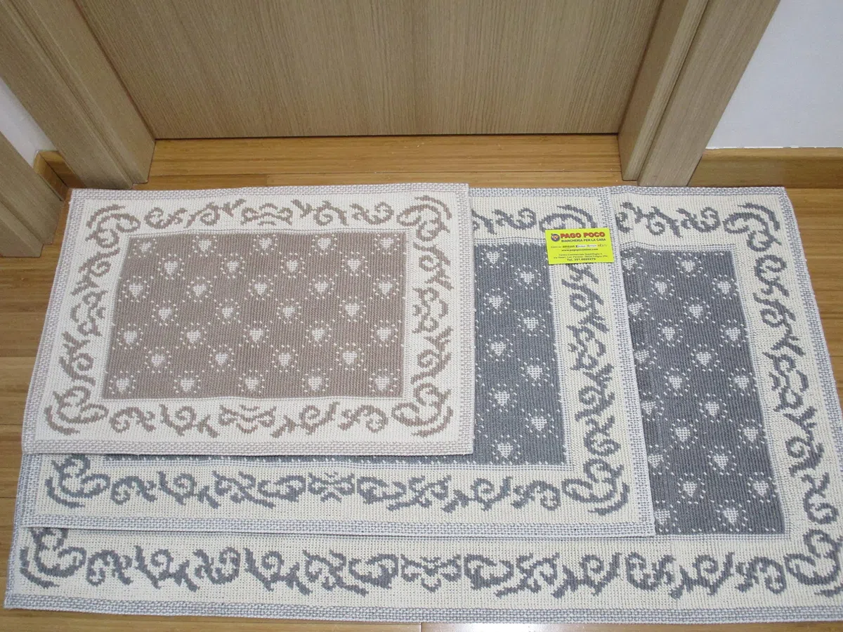 Tappeto...Scendiletto..Parure Tre Pezzi.. Stile SARDO CUORI e RICAMI In Tutte Le Misure..Colori:Grigio+Beige..100% Cotone Antiscivolo (50X80, Beige)