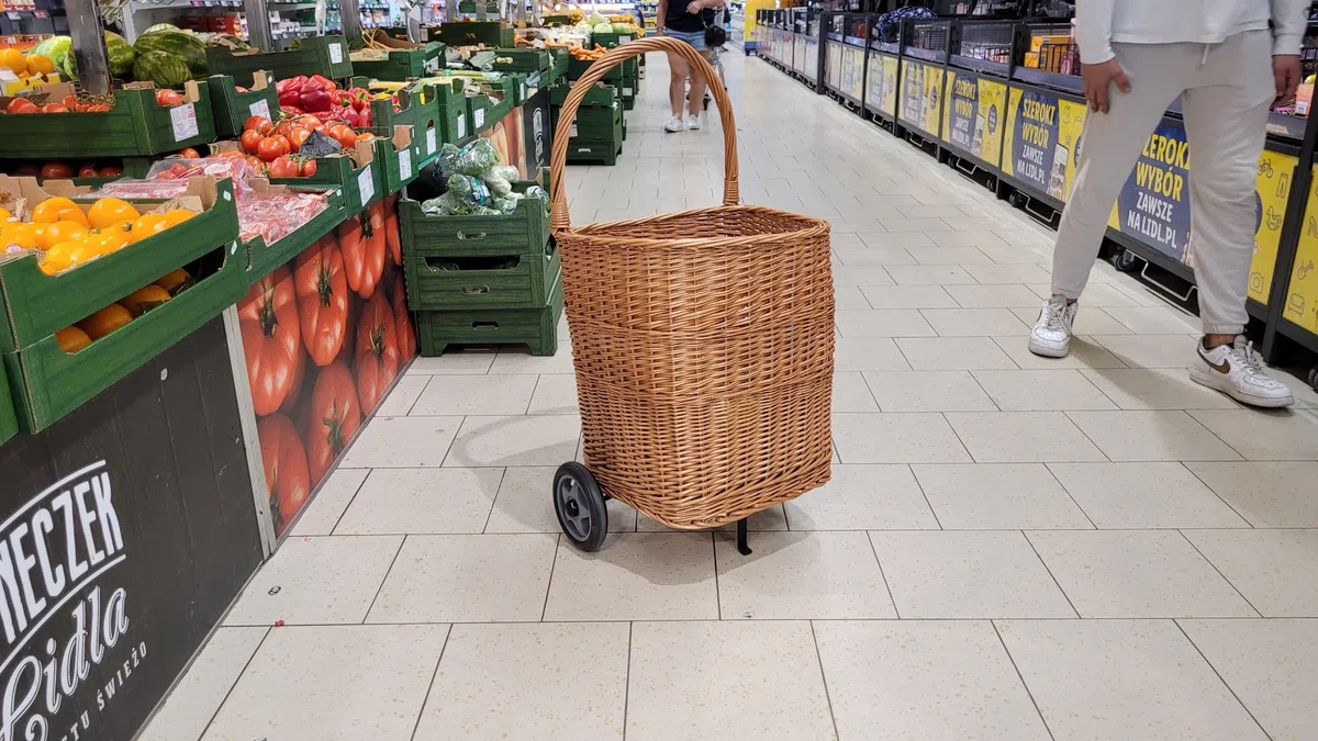 Carrello per la spesa – Cestino per il trasporto in vimini con ruote per la spesa o per legno – Carrello leggero – Cestino in legno in vimini