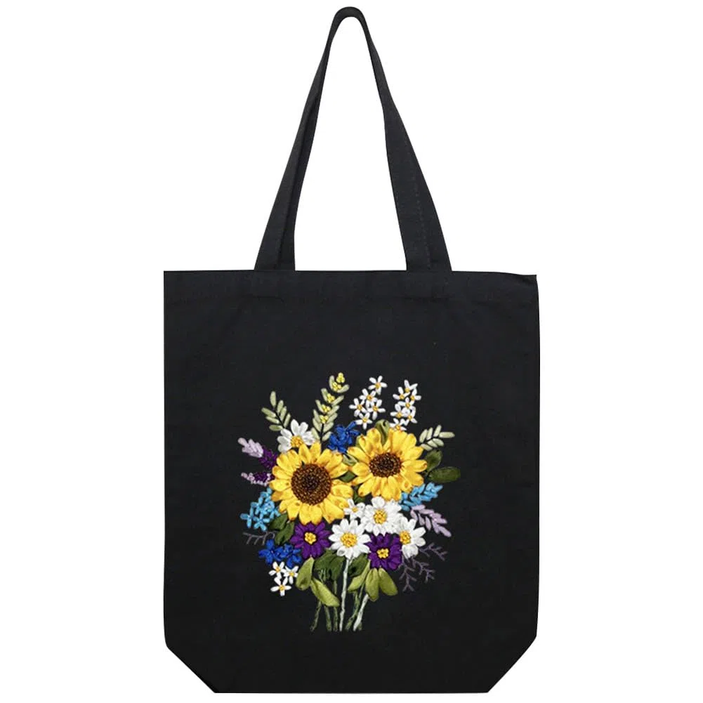 KABAKE Kit di ricamo per principianti, arte fai da te, kit di ricamo per principianti, kit per ricamo fai da te, include borsa da ricamo timbrata, fili, utensili da ricamo (borsa nera con girasole)