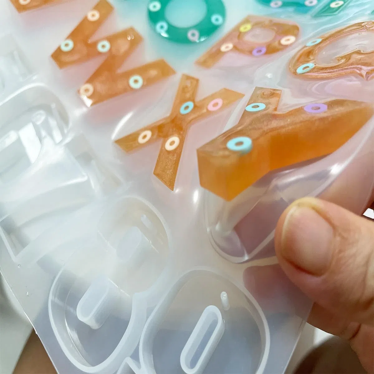 lettera stampo in silicone resina Silicone stampi A-Z, 0-9 stampi epossidici per portachiavi ciondolo gioielli stampo di fusione