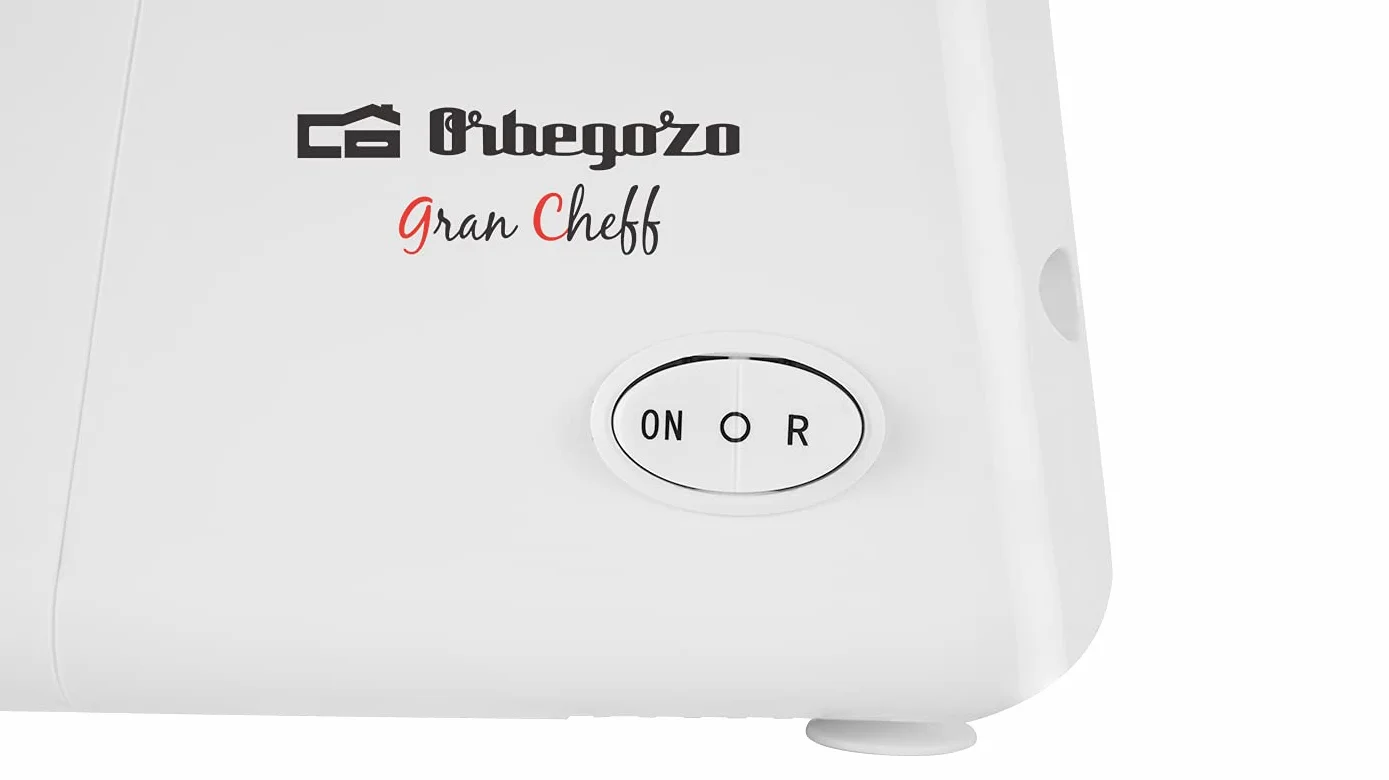 Orbegozo MP 2000, Tritacarne Elettrico, Funzione Movimento di Ritorno, 600 W, Pulsante Start Stop, Collo in Metallo, 3 Dischi Intercambiabili, 2 Lame, Bianco