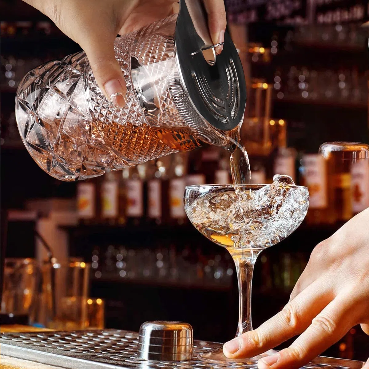 Barware Essentials - Bicchiere da cocktail da 524,5 g, con base spessa