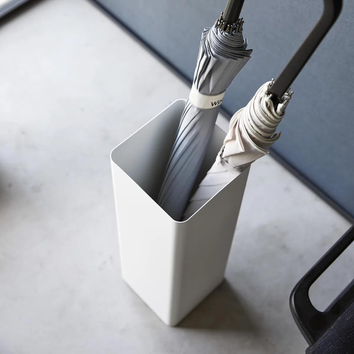YAMAZAKI 1578 SMART Tall Umbrella Stand, white, Steel, 15 x 15 x 48 cm