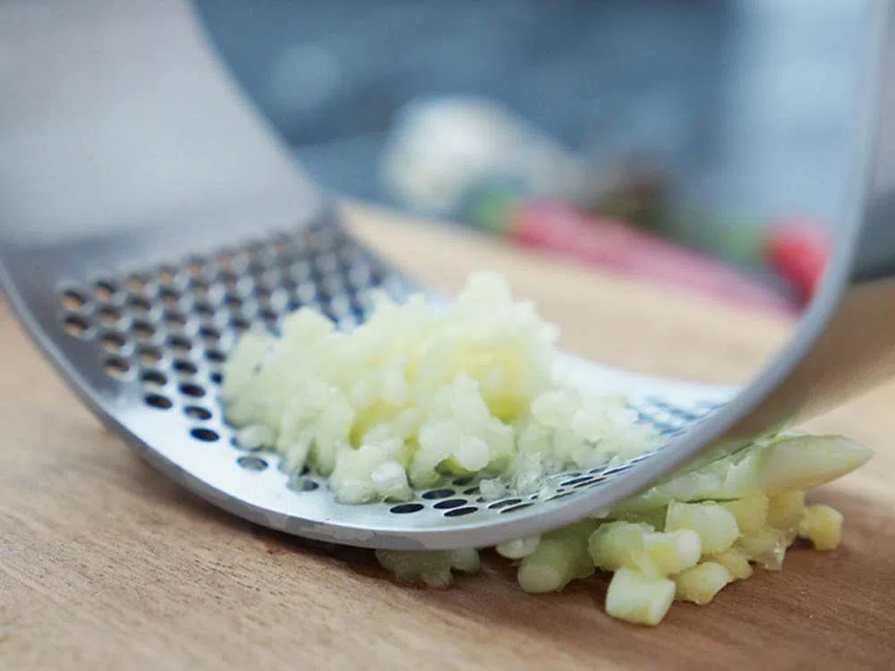 Pressa per aglio manuale - Frantoio per aglio e verdure per la cucina | Spremiagrumi aglio - Pratico utensile da cucina | Tritatutto - Pressa - Schiacciapatate | Inox