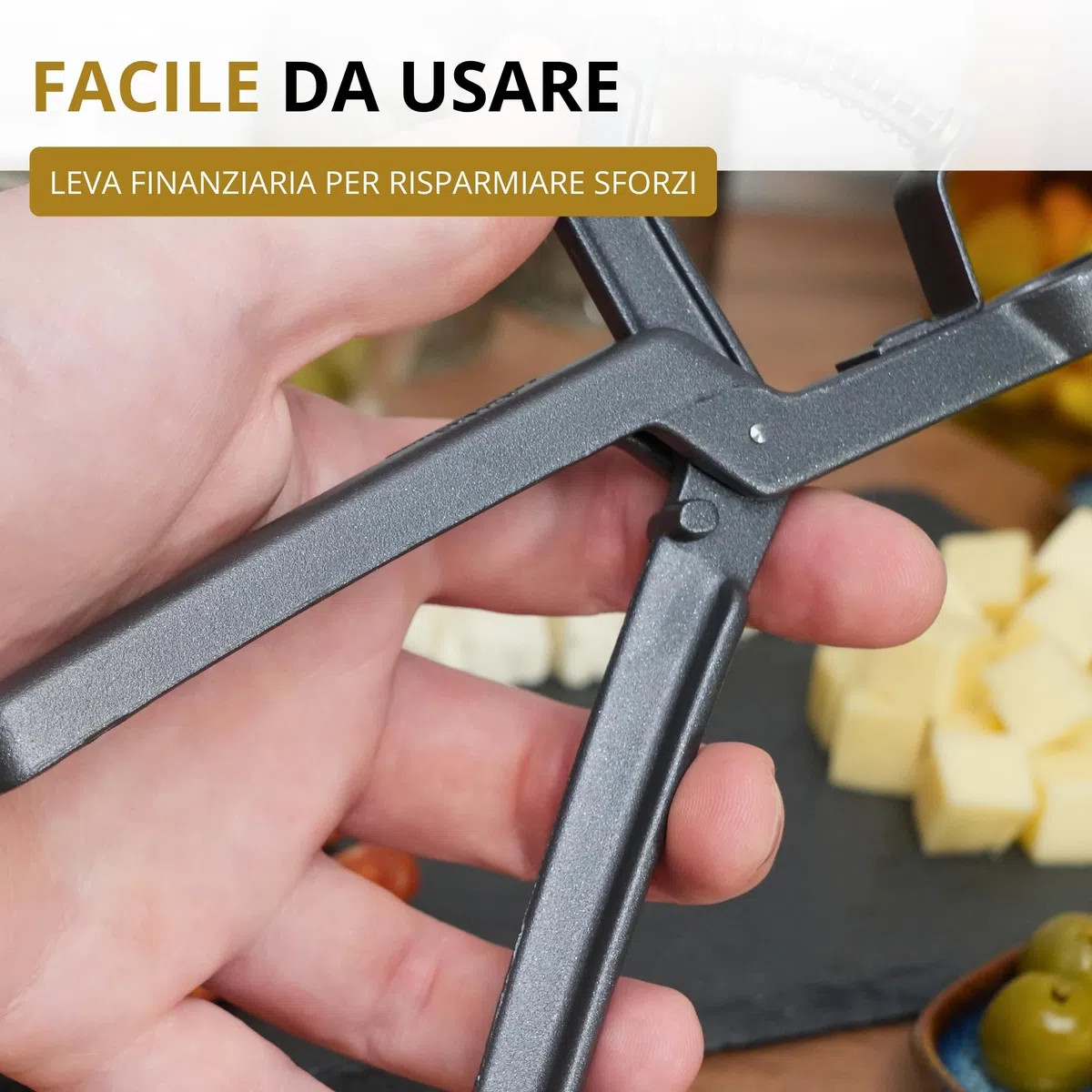 Westmark Snocciolatore per Olive Olivus Black Edition, Snocciolatore per Olive Grandi e Piccole, Pratico dispositivo da usare con una mano sola con molla, Antracite