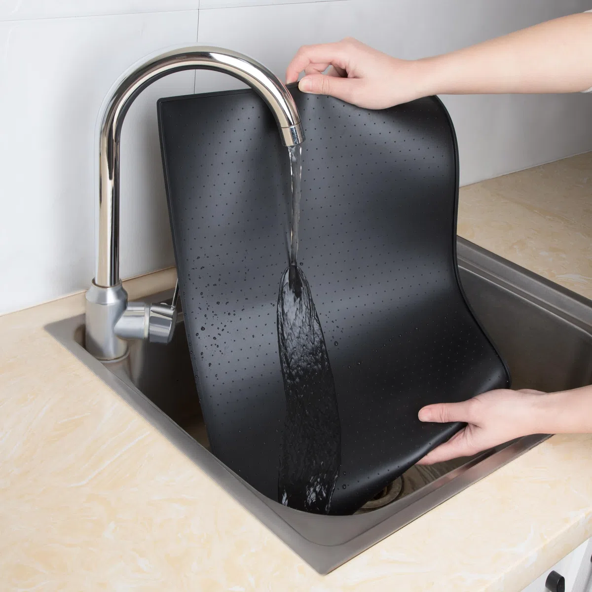 Tappetino per Macchina da Caffè Base de Silicone per Macchine da Caffè 48 * 30cm Tappetino a Prova di Perdite per Cucina Nero (KFJD01_BK)