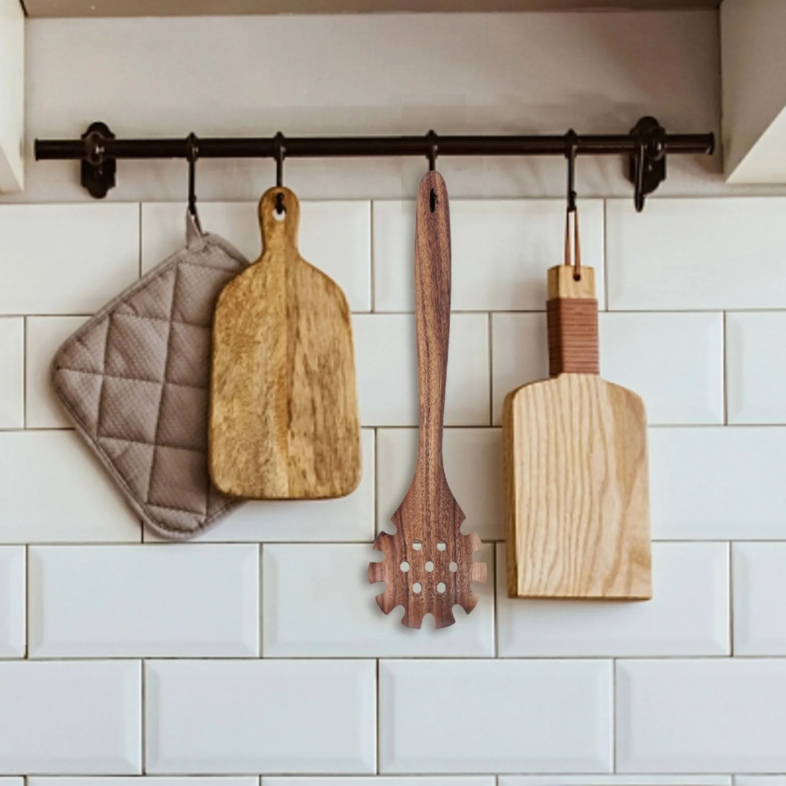 Forchetta per la cottura della pasta, cucchiaio scolapasta per spaghetti Server Cucchiaio per pasta con denti Utensili per servire la pasta Forchetta per spaghetti per cucina da 32 cm in Legno
