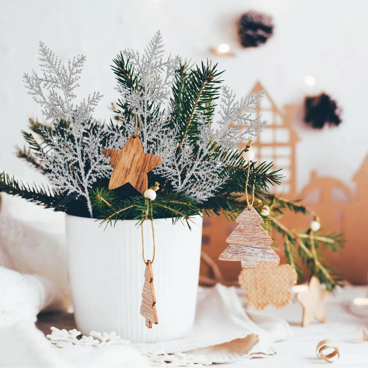 10 Pezzi Piante di Natale Artificiali Foglie di Natale Finte Foglie Decorative Arbusti di plastica per Feste Matrimonio Floreale Decorazione Natalizia di Halloween Argento