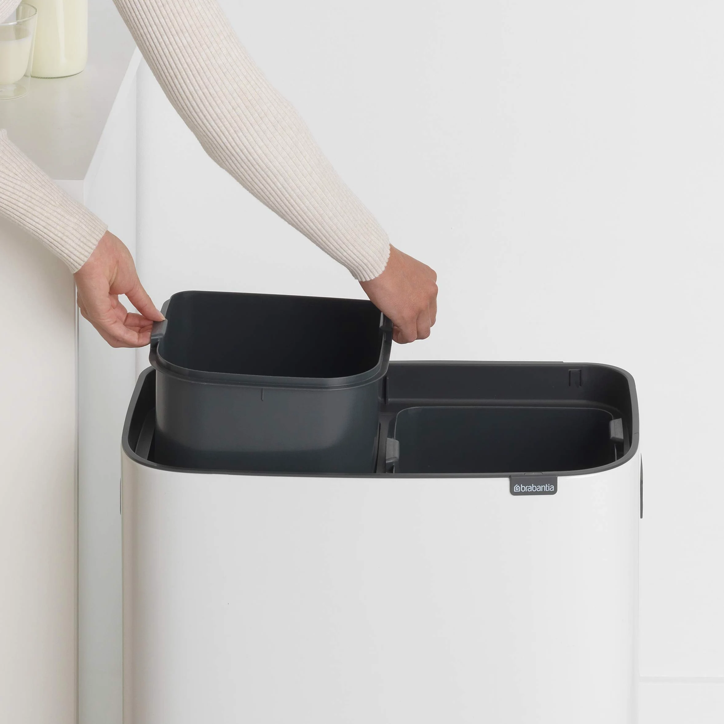 Brabantia Bo Touch Bin Pattumiera, Metallo, Bianco, 2 x 30 Litri