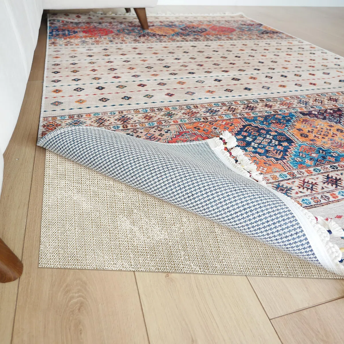 Rete Antiscivolo per Tappeti, 150 x 200 cm Sottotappeto Antiscivolo in PVC, Rete Tappetino per Tappetini Moquette, Sotto Tappeto per Moquette Cassetti Divano