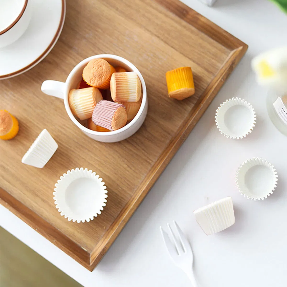 MIVAIUN 1000 Pz Piccoli Pirottini di Carta Bianchi per Cupcake Pirottini di Carta per Muffin, Cupcake, Caramelle al Cioccolato, Resistente al Grasso (Bianco)