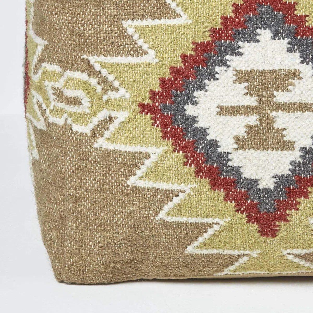 Homescapes - Pouf Kilim realizzato a mano, con imbottitura in fagioli, 43 x 43 cm, in lana e cotone ricamati a mano, motivo geometrico "Jaipur"