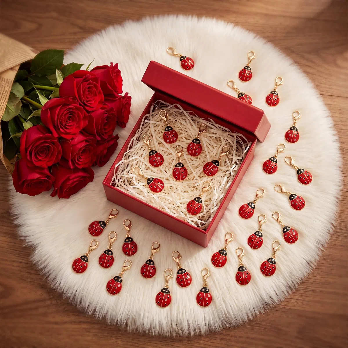 BBTO Portachiavi Coccinella Ciondolo Portafortuna Portachiavi Laurea Idee Regalo per Festa di Compleanno, Decorazione per Matrimonio Borse Bomboniere Laurea