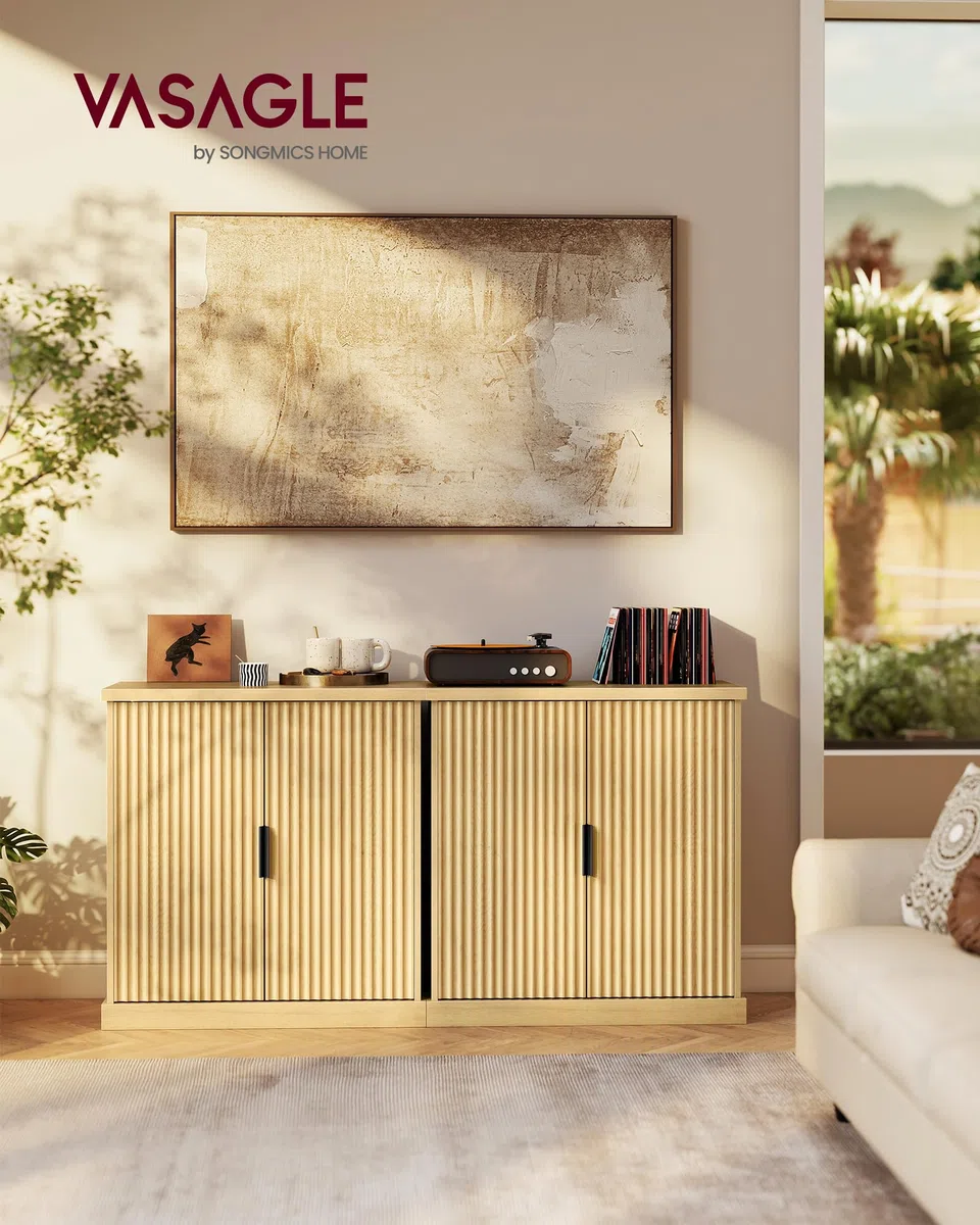 VASAGLE MAXE Collezione - Credenza, Mobile Console, Madia con Ripiani Regolabili, Ante Scanellate, Stile Transizionale, Dispensa Cucina Sala da Pranzo, Beige Rovere BBK344Y01
