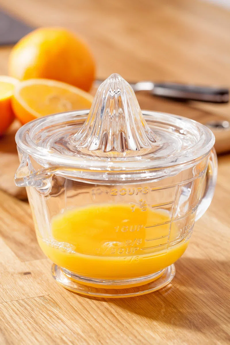 Judge Cucina, caraffa graduata in vetro e spremiagrumi