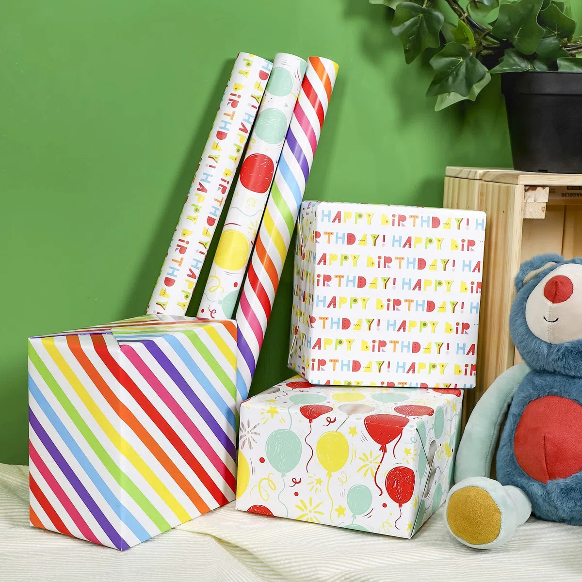 RUSPEPA Rotolo Di Carta Da Regalo - Mini Roll - 3 Diversi Design Di Stampa Di Compleanno - 43,2 cm X 305 cm Per Rotolo (Tltl Di 42,5 Piedi Quadrati)