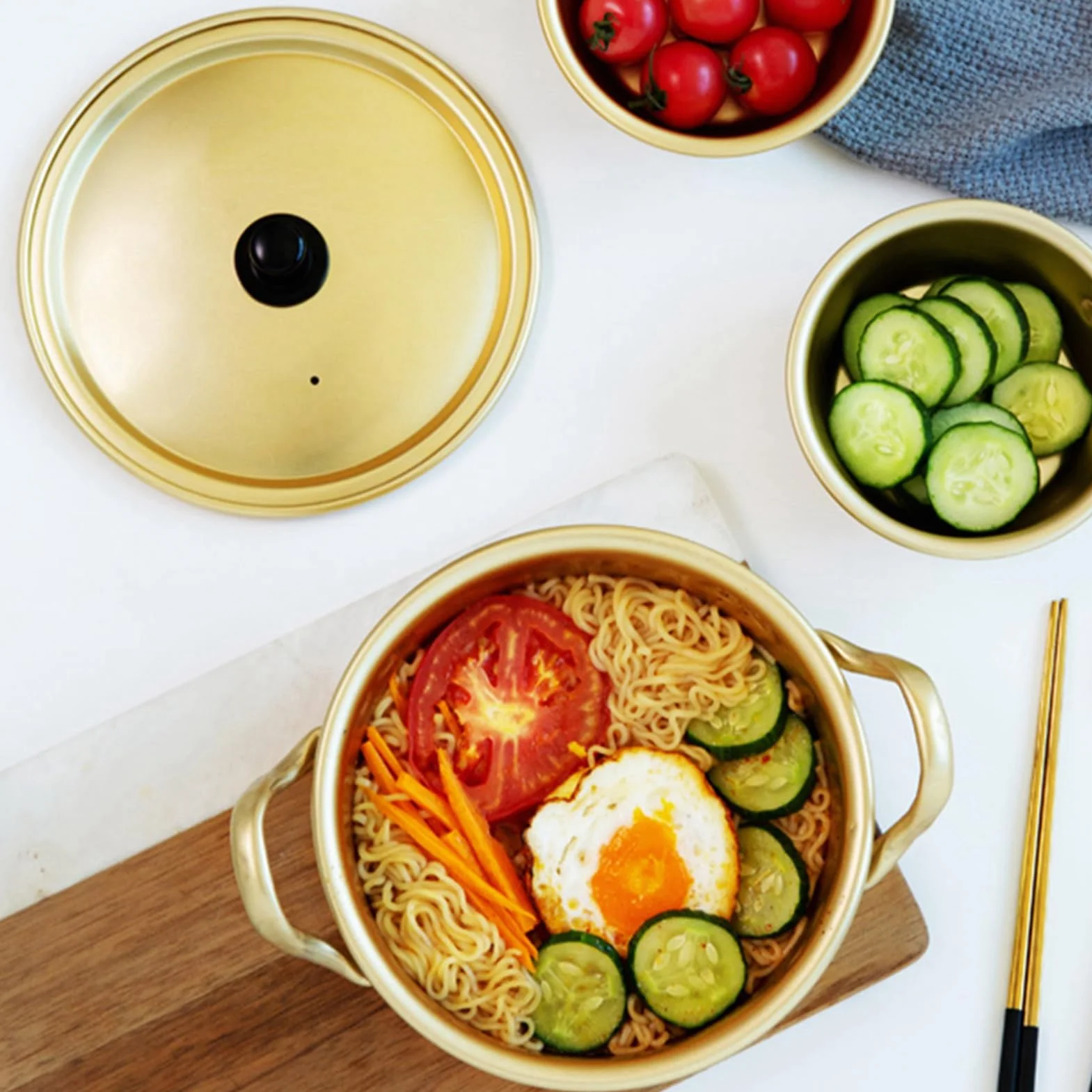 Pentola per ramen coreana, piccola pentola gialla in alluminio per cucinare noodles, pentola per pasta e ramen, pentola da coreana con manici per zuppa, noodles, pasta, casa e (16 cm)