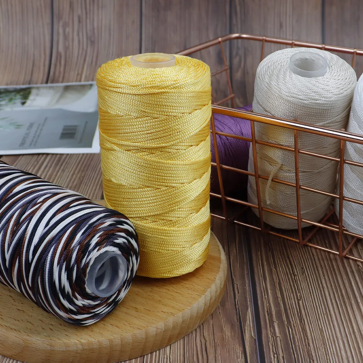 Uiopa Filo Macrame 1,5mm x 400m, Corda Macrame in Nylon Cordino per Borse Uncinetto, Filo Caffè Leggero per Ferri e Uncinetto, Fai da Te, Decorazioni, Artigianato