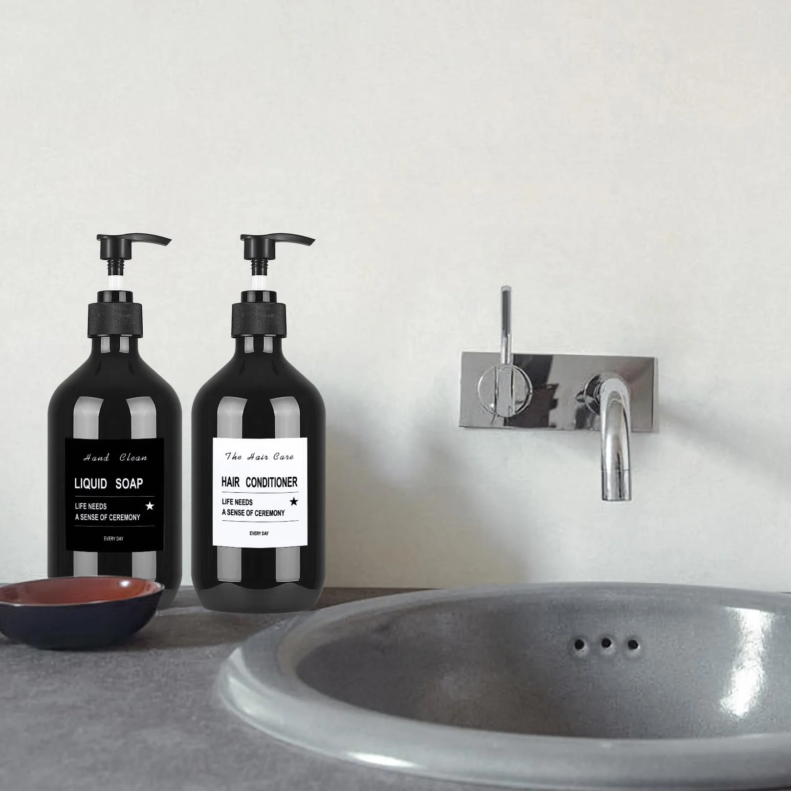 4 Pezzi Flaconi Dosatori Vuoti in Plastica, 500 ml Bottiglie Vuote Ricaricabili per Shampoo, Bottiglie Dispenser di Sapone con Pompa per Liquidi/Sapone/Shampoo/Gel Doccia. (Tondo nero)