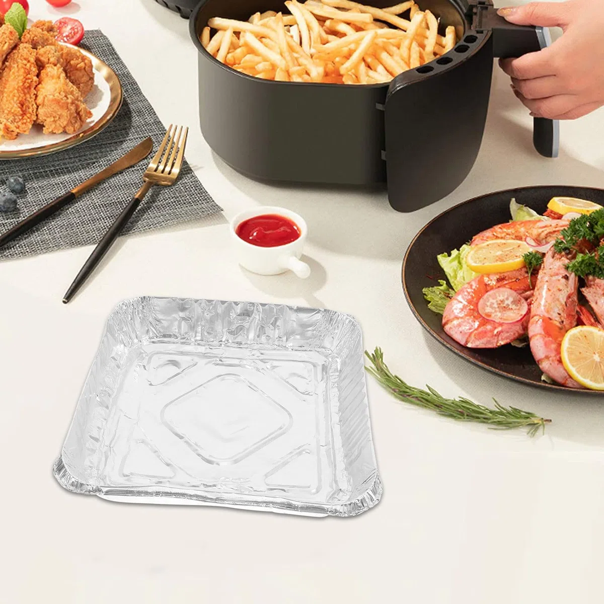 Ipetboom Teglie in Alluminio Usa e Getta Quadrate 23x23 Cm per Friggitrice ad Aria e Forno, Vassoi per Alimenti Resistenti Alte Temperature, per Arrostire Cuocere Scaldare, Confezione 30 Pezzi