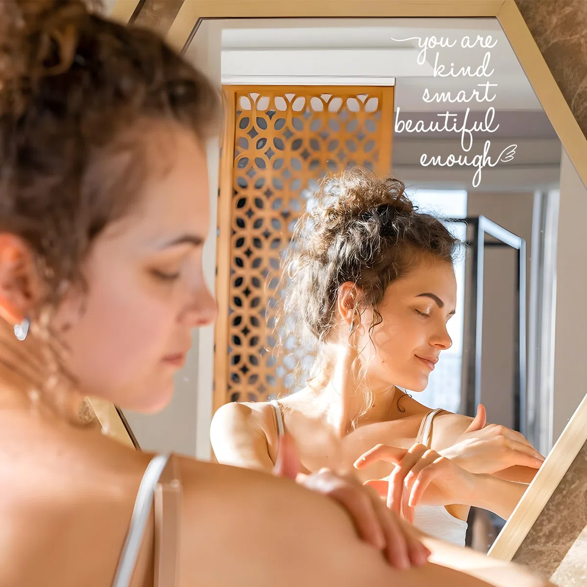 Adesivo da parete per specchio da bagno, con scritta "You are Kind Smart Beautiful Enough", adesivo da parete a specchio per bagno, camera da letto, affermazioni, per ragazze e adolescenti (Bianco)