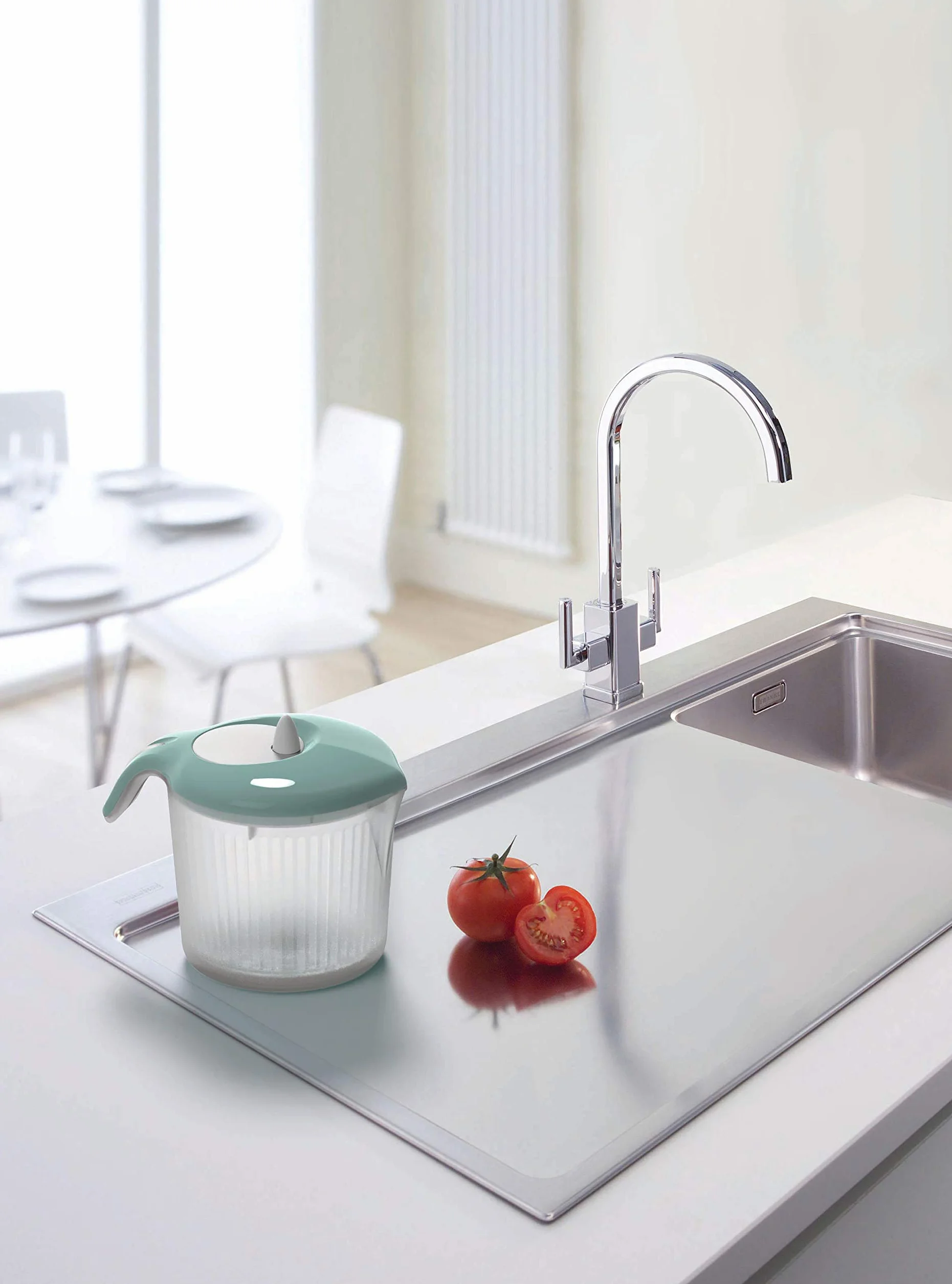 Biesse - Pin Up Centrifuga per insalata e verdure in plastica, ingombro ridotto (verde acqua)