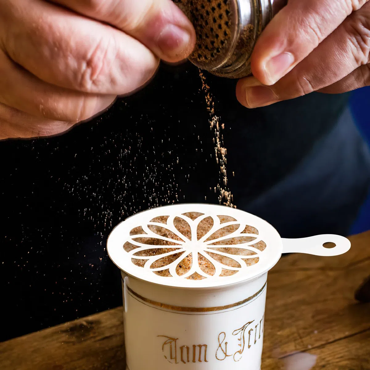 OOTSR 30 Modelli di Stencil per Caffè, Riutilizzabili Lavabili Torta Caramelle Modelli di Disegno, Dessert Decorazione Pittura Stampi in Plastica per Artigianato