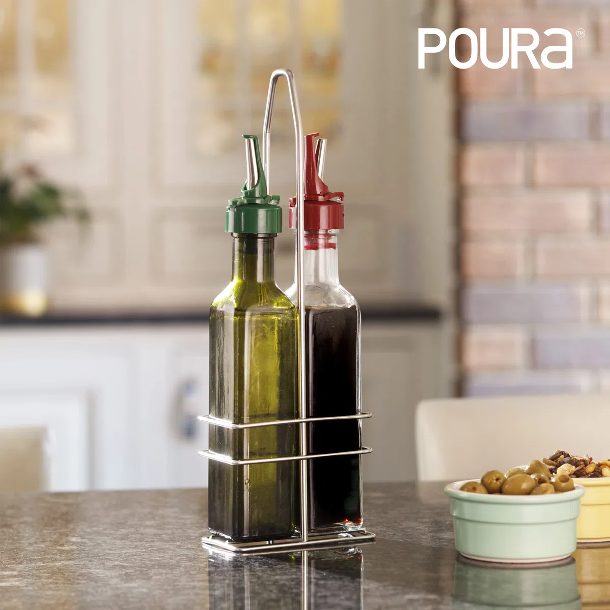 Poura Bottiglia olio d’oliva e aceto 500 ml – Con tappo salvagoccia ClickSeal in gomma naturale senza BPA – Set in vetro con imbuto in silicone – Accessorio da cucina