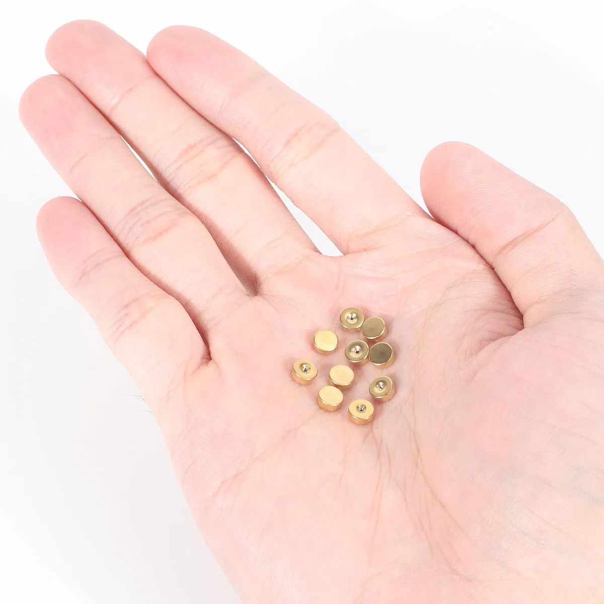 50 Pezzi Chiusure per Orecchini, Oro Acciaio Inossidabile Chiusure Piatte Orecchini per Donne e Uomini a Perno e a Perno Cartilagine
