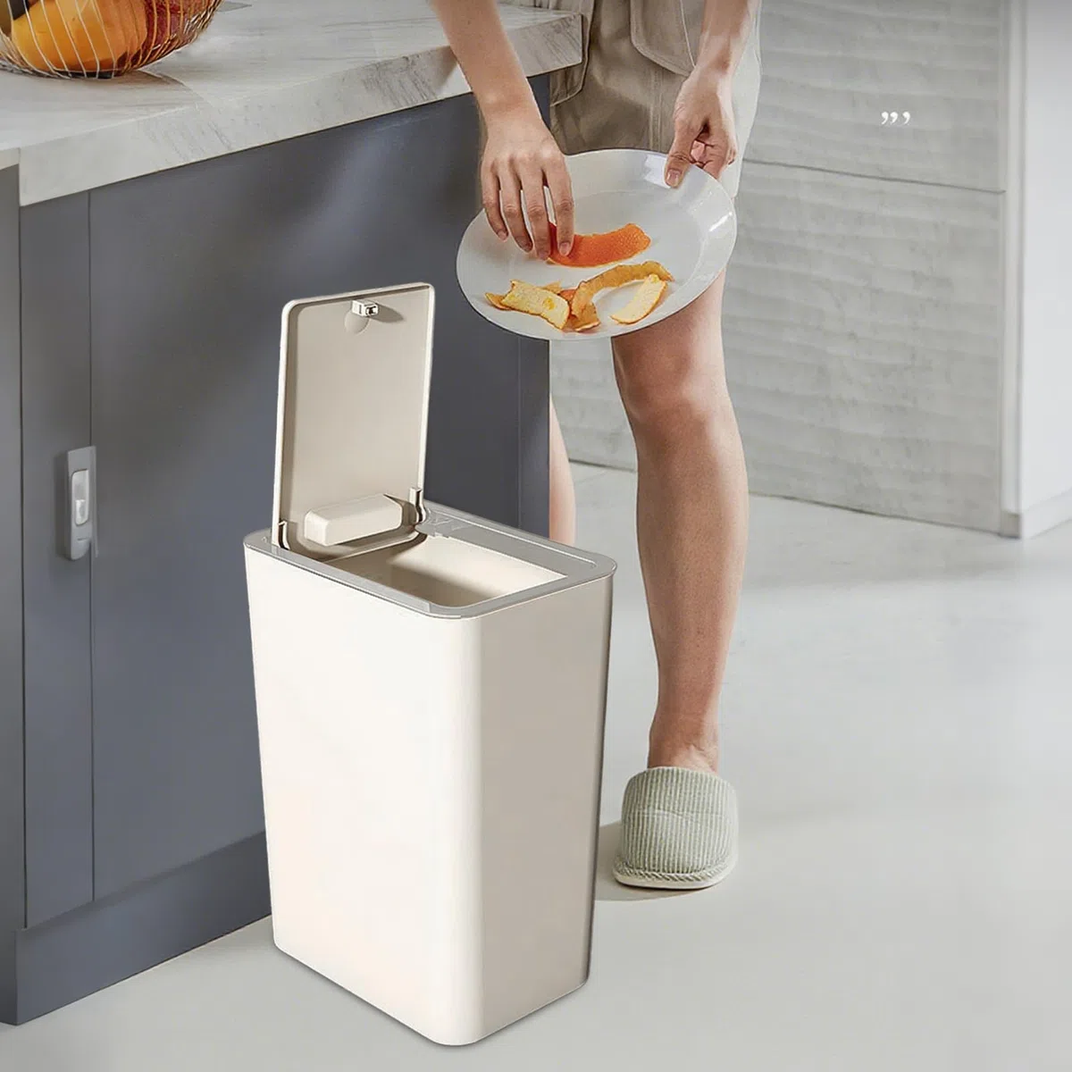 Generico Slim Cesth lattina - 10 litri piccoli, da bagno con coperchio | Cestino per contenitore imbottito che blocca gli odori, cestato di scarto compatto per bagno Dorm sul