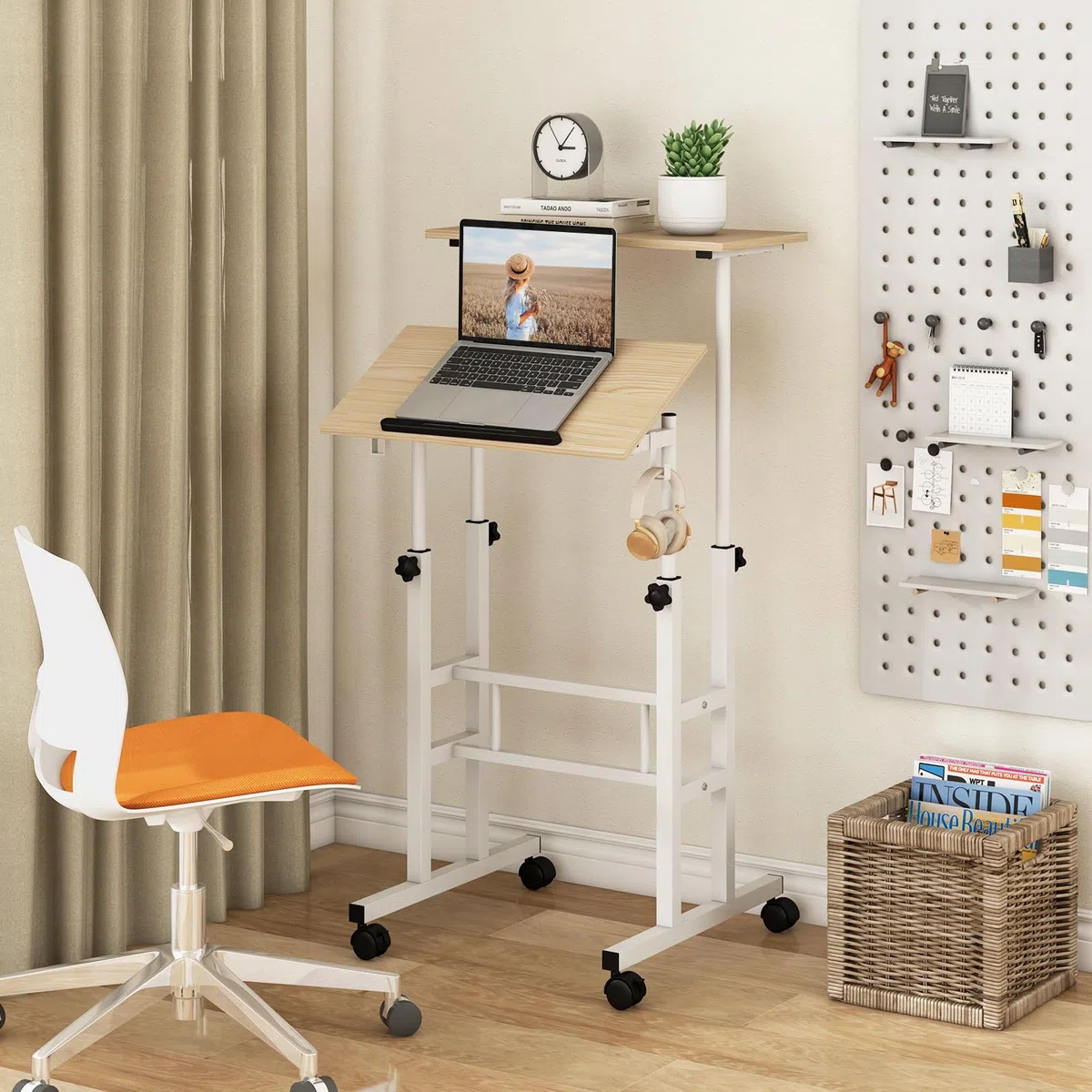 COSTWAY Scrivania per Computer Regolabile in Altezza, Postazione di Lavoro per Computer con Ruote e Ganci, Tavolo Porta PC per Studio e Ufficio, 60 x 60 x 72-124 cm (Naturale)