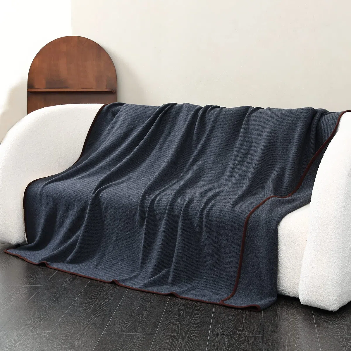 ACUSHLA Coperta in Lana Merino - 3,5 Libbre Calda, Spessa, Lavabile, Grande 63" X 79" Coperta per Esterno, Campeggio, Divano, Letto, Viaggio - Coperta in Lana Super Morbida - Twill Grigio