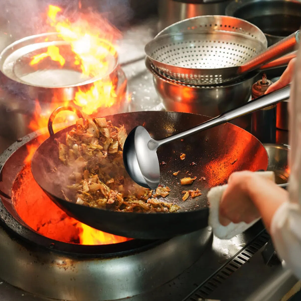 Mestolo da zuppa in acciaio inox, extra profondo e a grande capacità, manico lungo e comodo, lavabile in lavastoviglie – Ideale per zuppe, brodi, stufati e salse