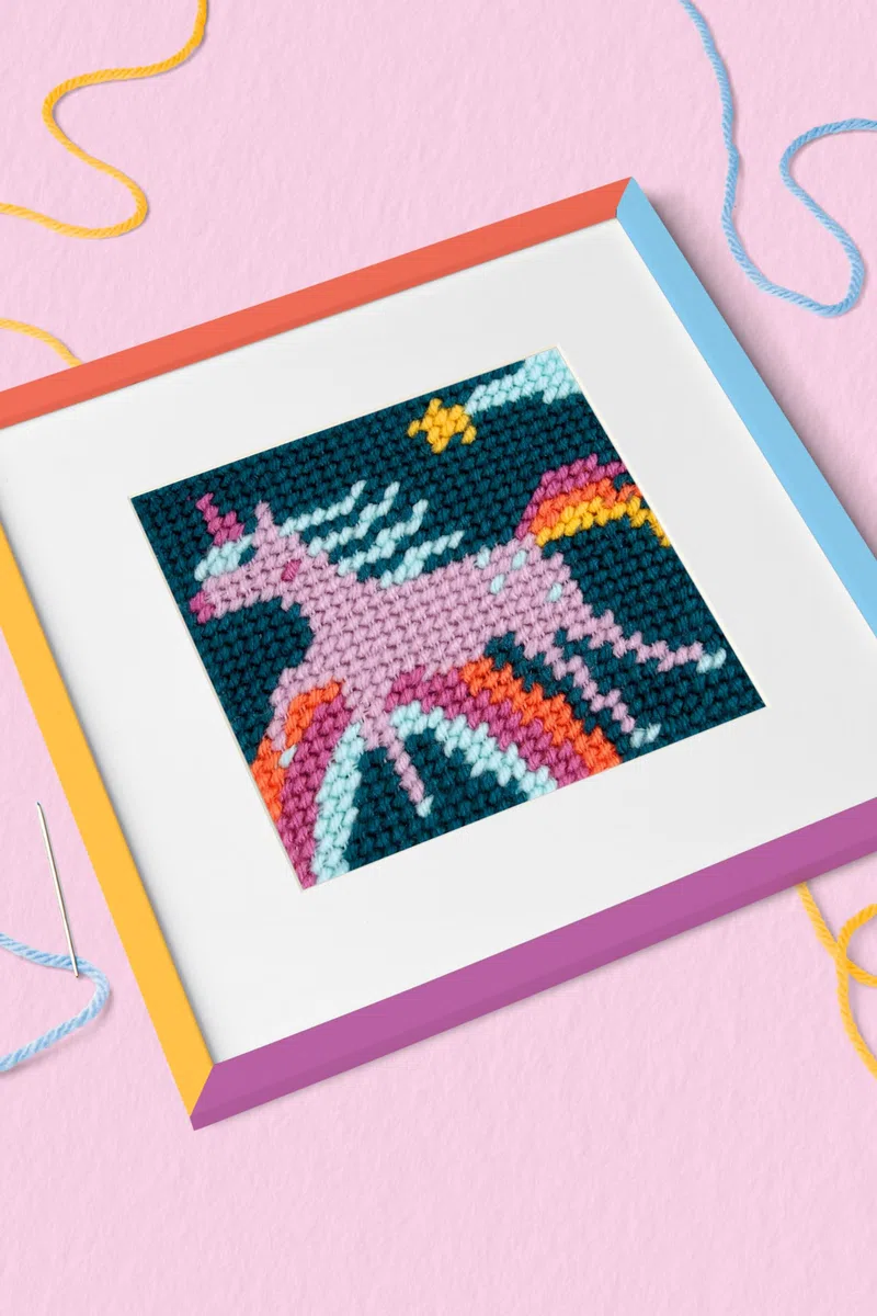 DMC - Rainbow l'Unicorno Kit tappezzeria facile per bambini