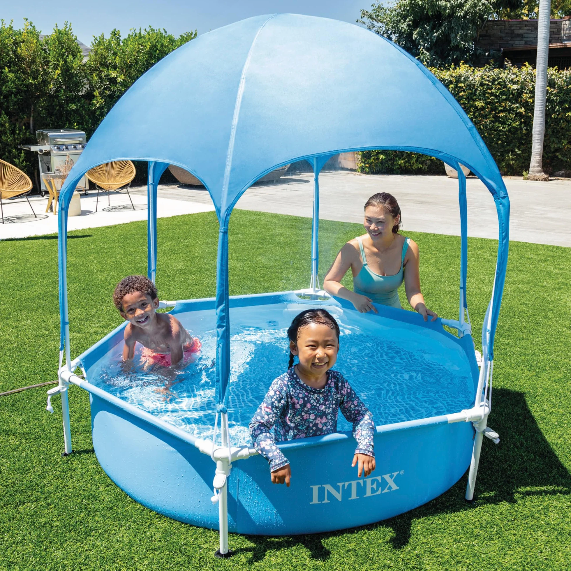Intex 28209NP – Piscina Fuori Terra Canopy Metal Frame Rotonda, con Tettoia Parasole Removibile e Spruzzino Acqua, 700 L, Acciaio e PVC, Azzurro, 183x38 cm