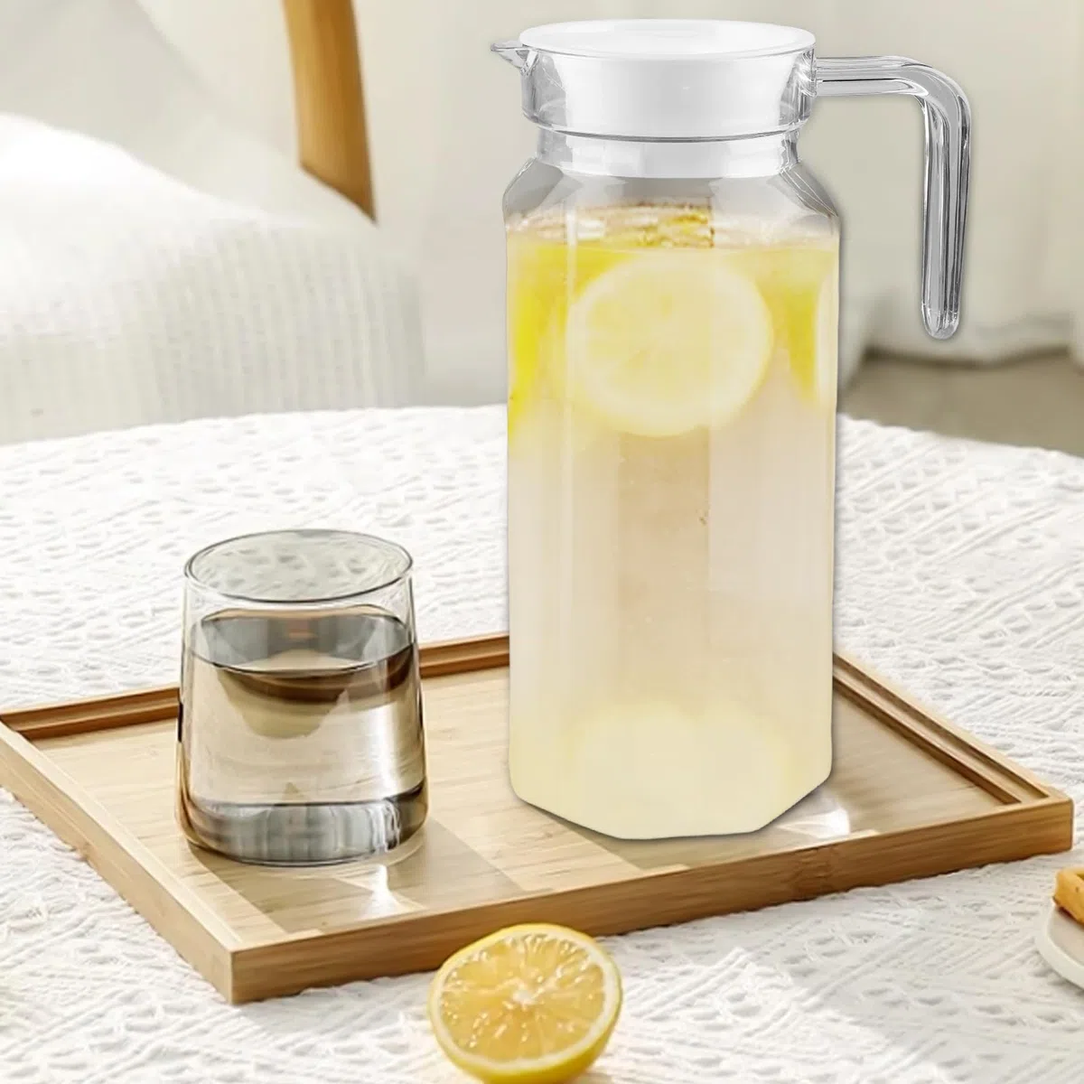 2 Brocche in Acrilico Con Coperchio, 1,1 Litri, per Succhi di Frutta, Bibite, Latte, Tè Freddo, Limonata