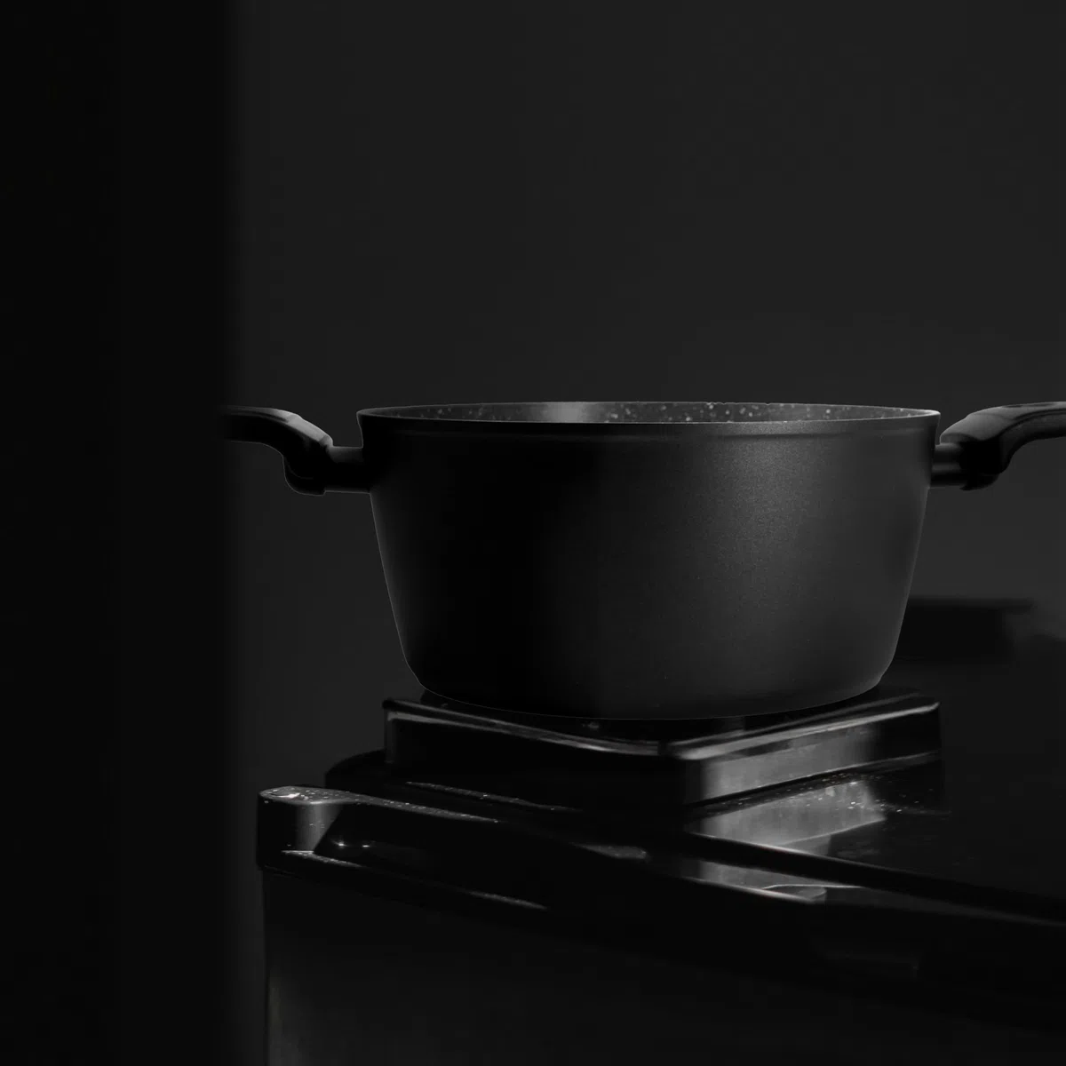 zanetti, Casseruola Antiaderente Durapietra Black, Adatta a Tutti i Piani Cottura Incluso Induzione, Due Manici, Rivestimento Alto Spessore, Diametro 20 cm, Colore Grigio Scuro Metallizzato