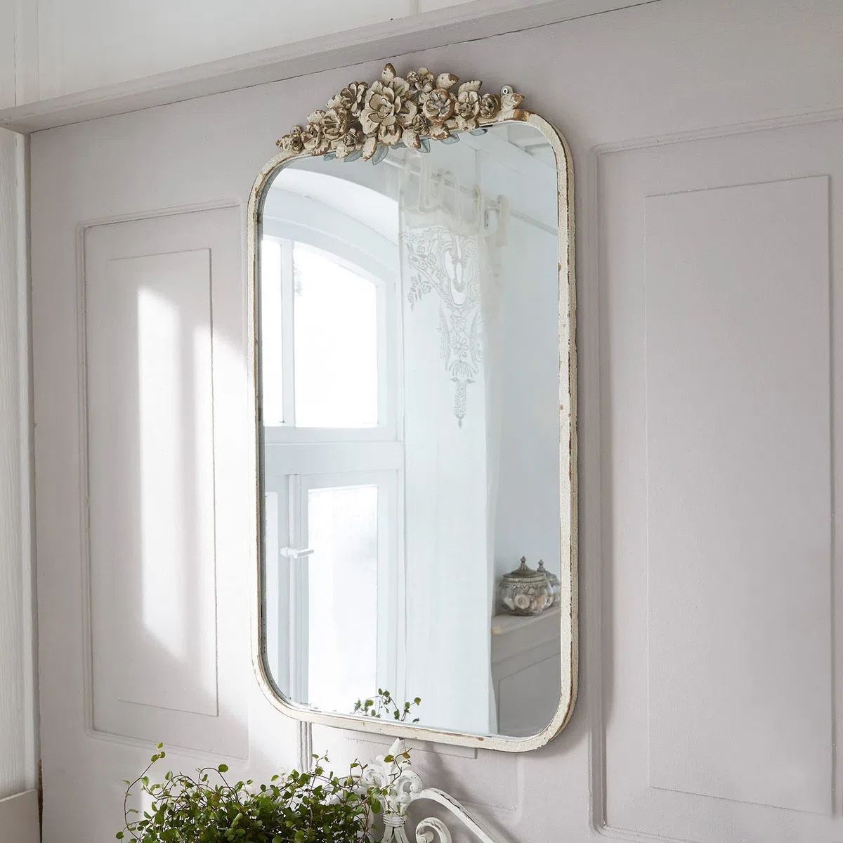 Loberon Veilleures Specchio - Cornice ornata - Romantico Stile Shabby Chic, Crema Antico