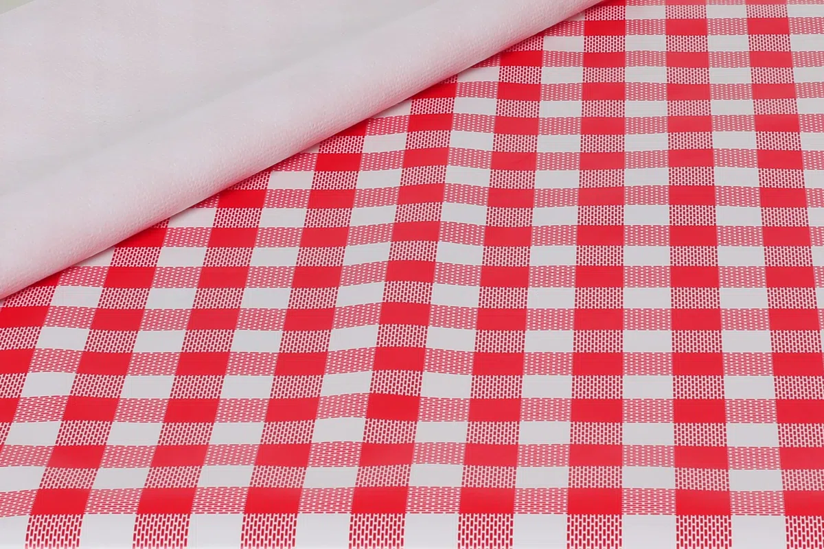 Home Direct Tovaglia in tela cerata plastificata rettangolare 140 x 180cm a Quadri Quadretti Rosso