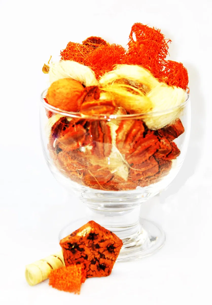 Potpourri Profumato al Patchouli - Pacchetto Grande 1100 ml ≈ 150-190 g | Decorazione Floreale per la Casa | Fiori Secchi per Vaso, Soggiorno, Camera da Letto, Bagno | Aroma Sottile di Patchouli