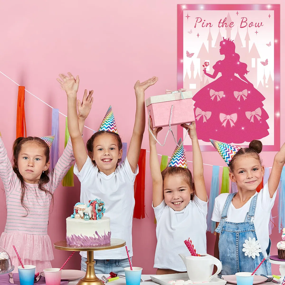 Pin the Bow - Gioco per feste per ragazze e ragazze, poster rosa con 24 adesivi con fiocco, decorazioni per feste di compleanno per bambini, poster A2, 24 giocatori