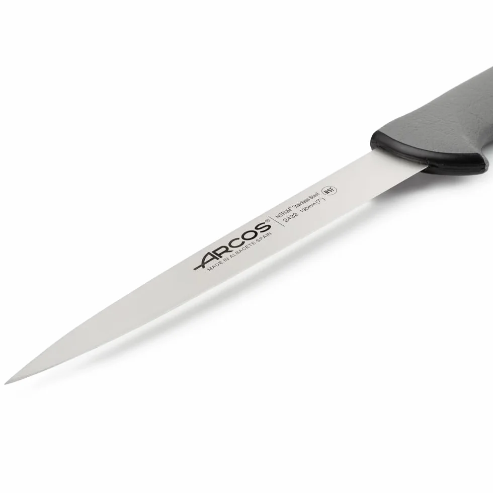 Arcos Serie Colour Proof - Coltello di Filetto Coltello Bistecca - Lama Acciaio Inossidabile Nitrum 190 mm - Manico Polipropilene Coperto da Elastomer Colore Nero
