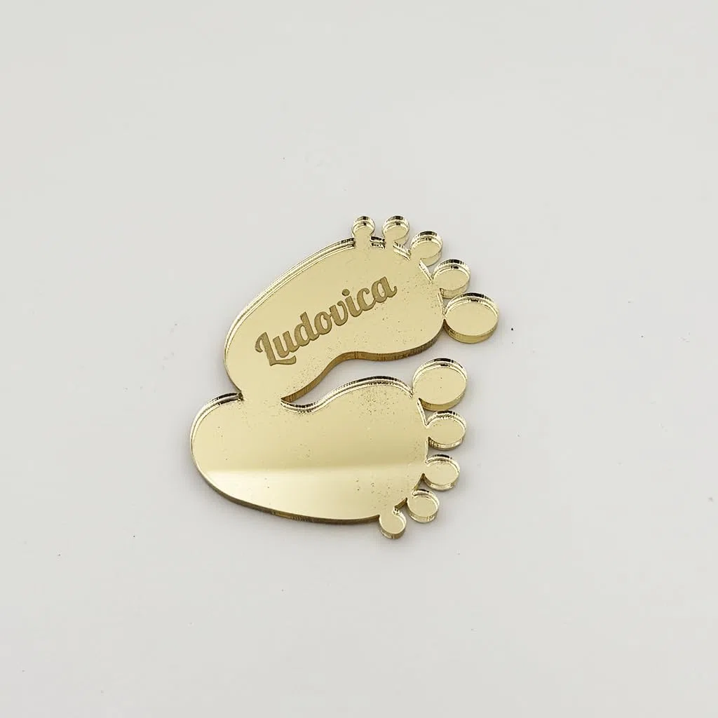 Segnaposto Personalizzato in plexiglas con calamita - Ideale per festa 18 anni,compleanno, matrimonio, battesimo, etc. Oro, Cromo, Oro Rosa.Possibile richiedere altri numeri. Confezione 10 pezzi.