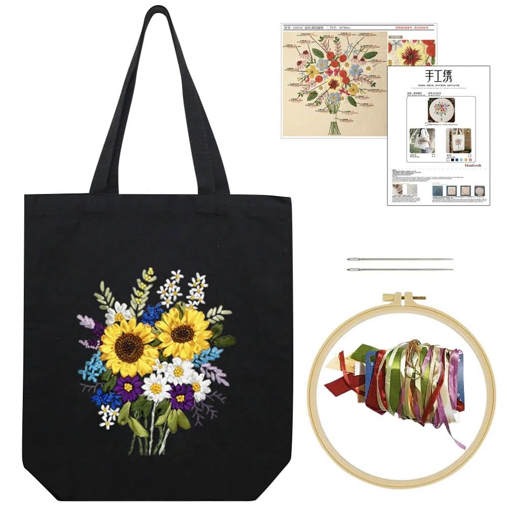 KABAKE Kit di ricamo per principianti, arte fai da te, kit di ricamo per principianti, kit per ricamo fai da te, include borsa da ricamo timbrata, fili, utensili da ricamo (borsa nera con girasole)