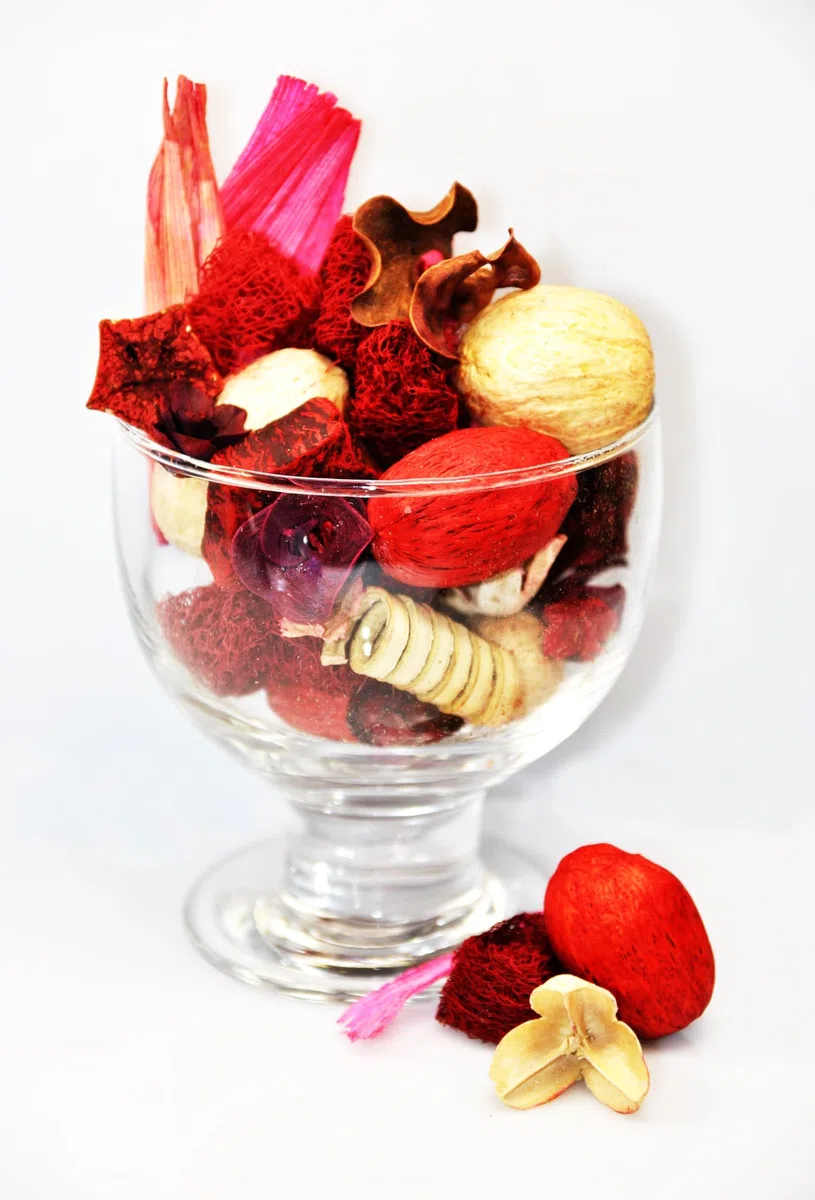 Potpourri Profumato alla Rosa - Pacchetto Grande 1100 ml ≈ 150-190 g | Decorazione Floreale per la Casa | Fiori Secchi per Vaso, Soggiorno, Camera da Letto, Bagno | Aroma Sottile di Rosa