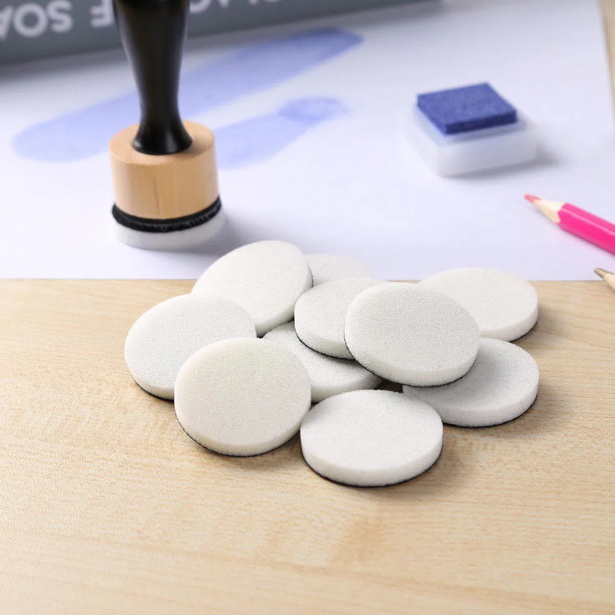 Tissting Strumenti Miscelazione Inchiostro con 24 Cuscinetti Schiuma e 2 Manici - Set per Disegno, Scrapbooking e Artigianato con Mini Pennelli e Timbri per Carta, Tela e Cartoncino