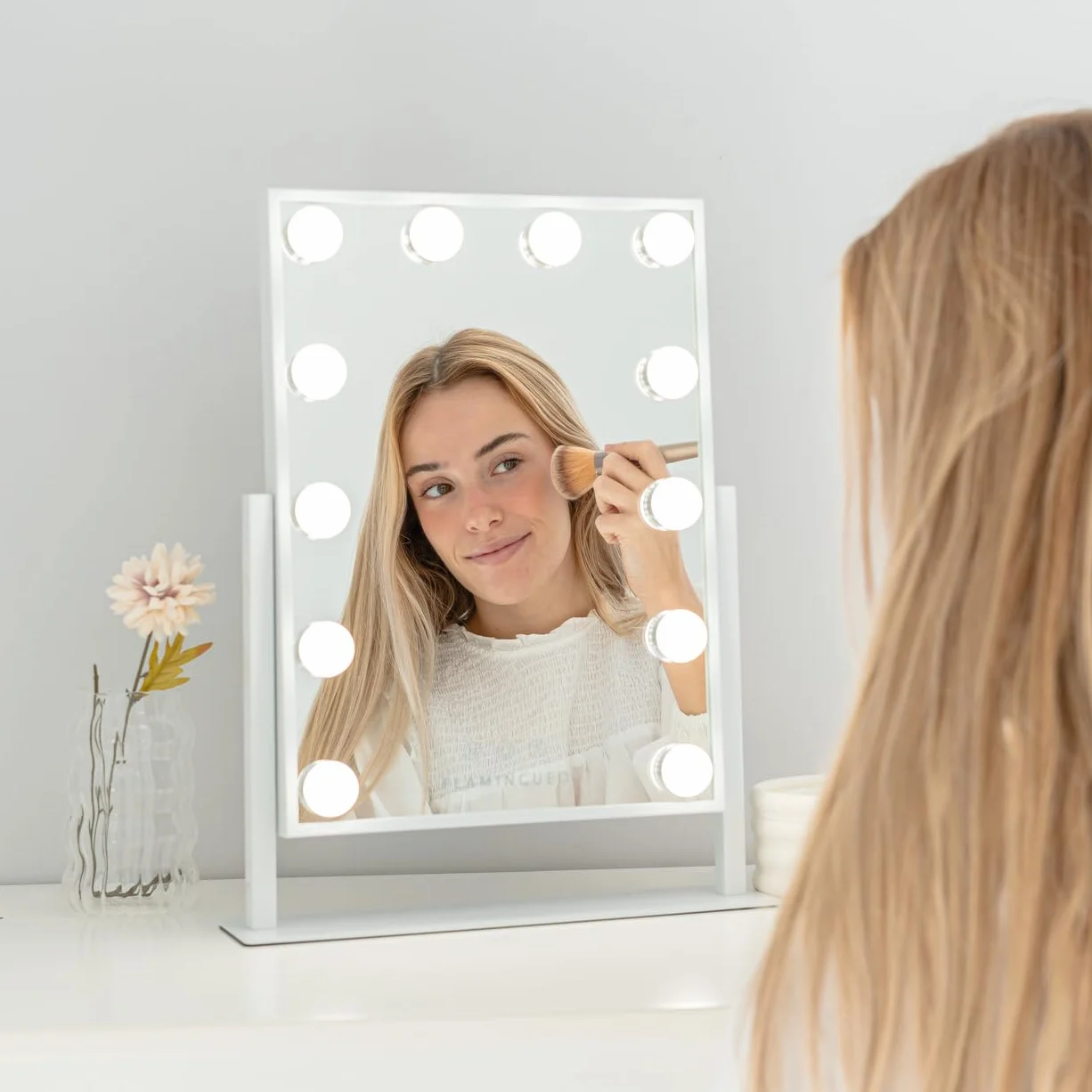 Flamingueo Specchio Trucco con Luci - 12 LED - 3 Modi di Luce - Intensità Regolabile - Controllo Tattile - Posizione Regolabile - Vanity Mirror - Bianco - 36,5x7,5x47,5cm