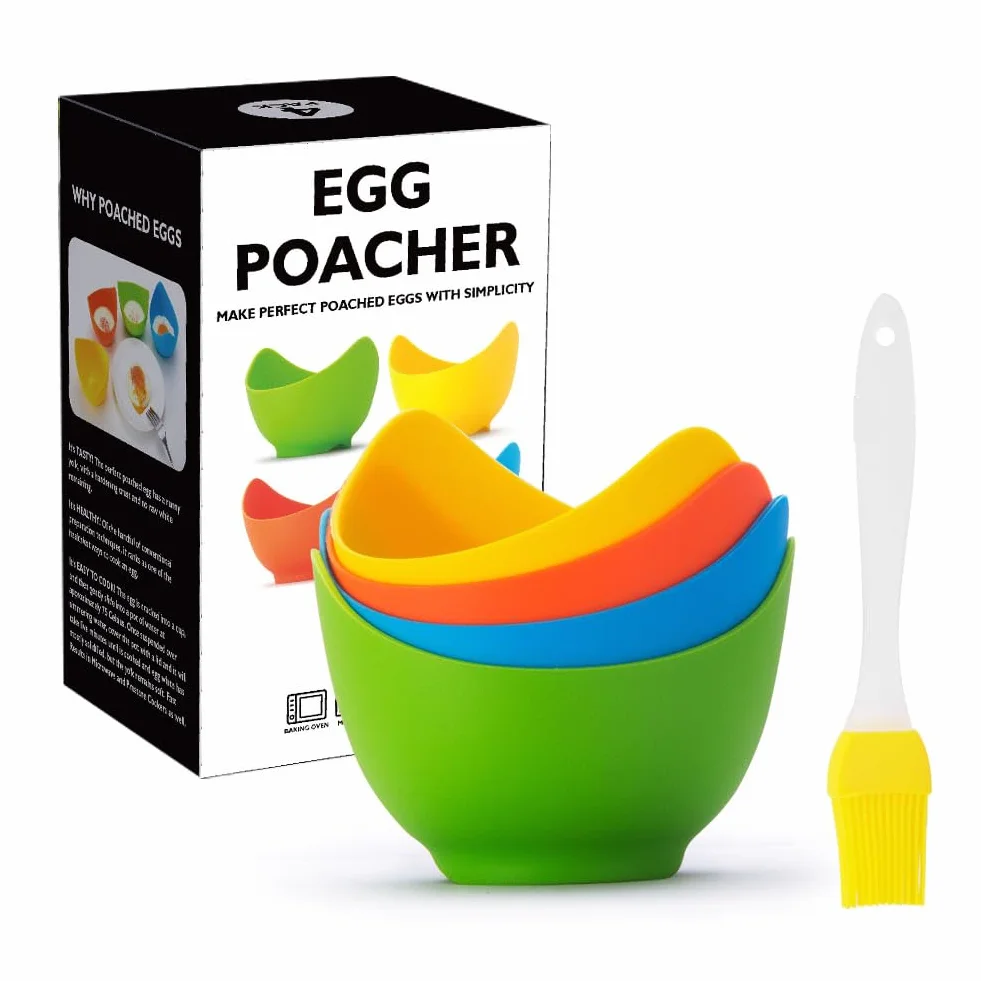 Silicone egg poacher – Confezione da 4 bicchieri in silicone per uova in camicia con supporti ad anello, cuociuova in camicia per microonde o piano cottura con spazzolino per olio extra, senza BPA