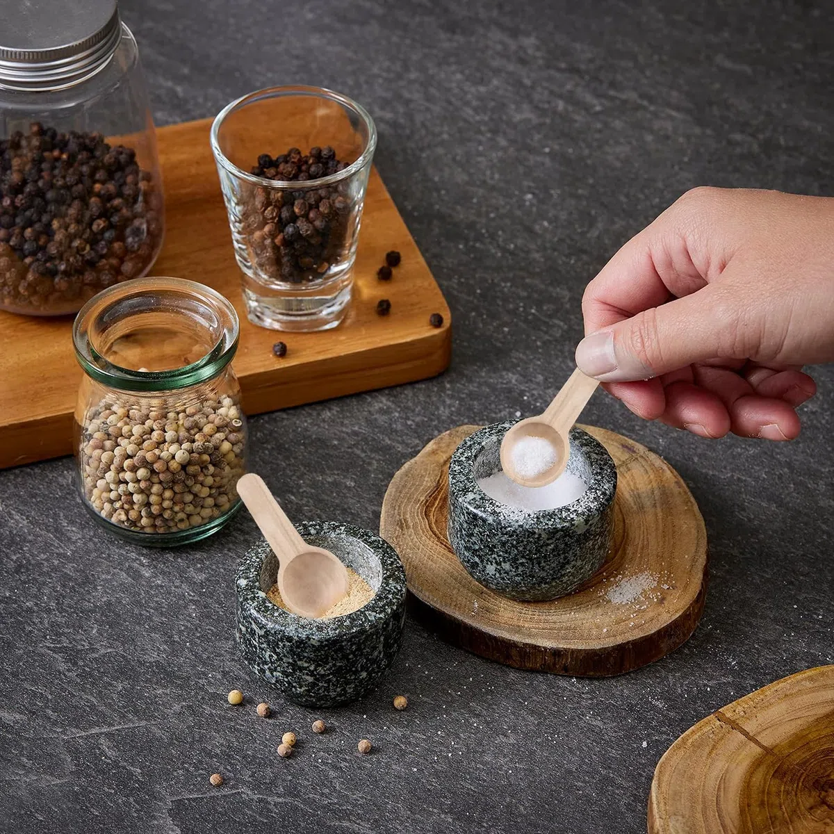 YXHZVON 20 Pezzi Mini Cucchiai di Legno Rotondi Piccoli per Sale, Spezie, Condiment, Marmellata, Zucchero, Caffè, Tè (6,8 x 2,4)