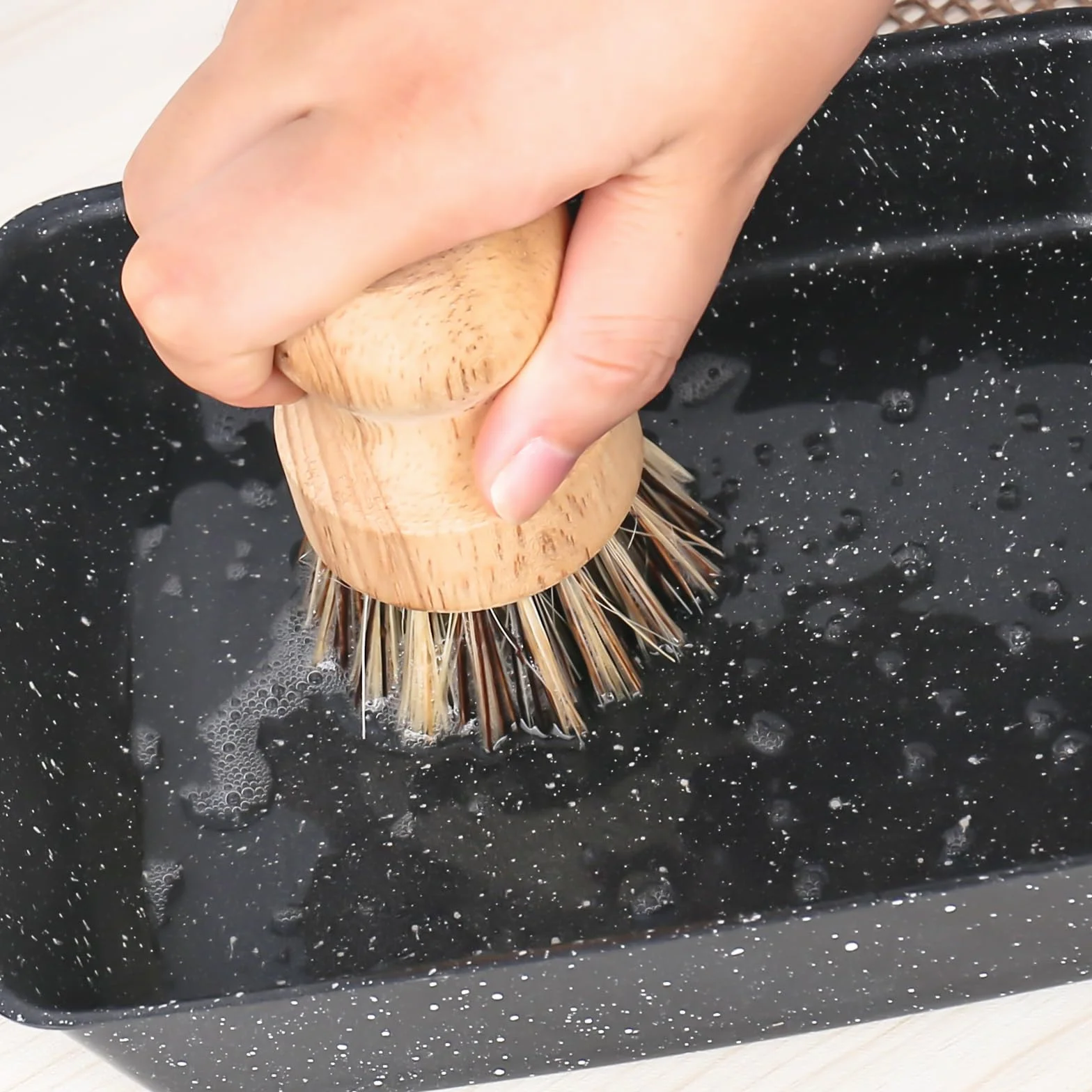 2 spazzole per palmi in bambù con 2 ripiani di scarico, spazzola in legno, spazzola abrasiva per pentole, padelle, lavello della cucina, pulizia per lavare piatti, pentole, padelle e lavello
